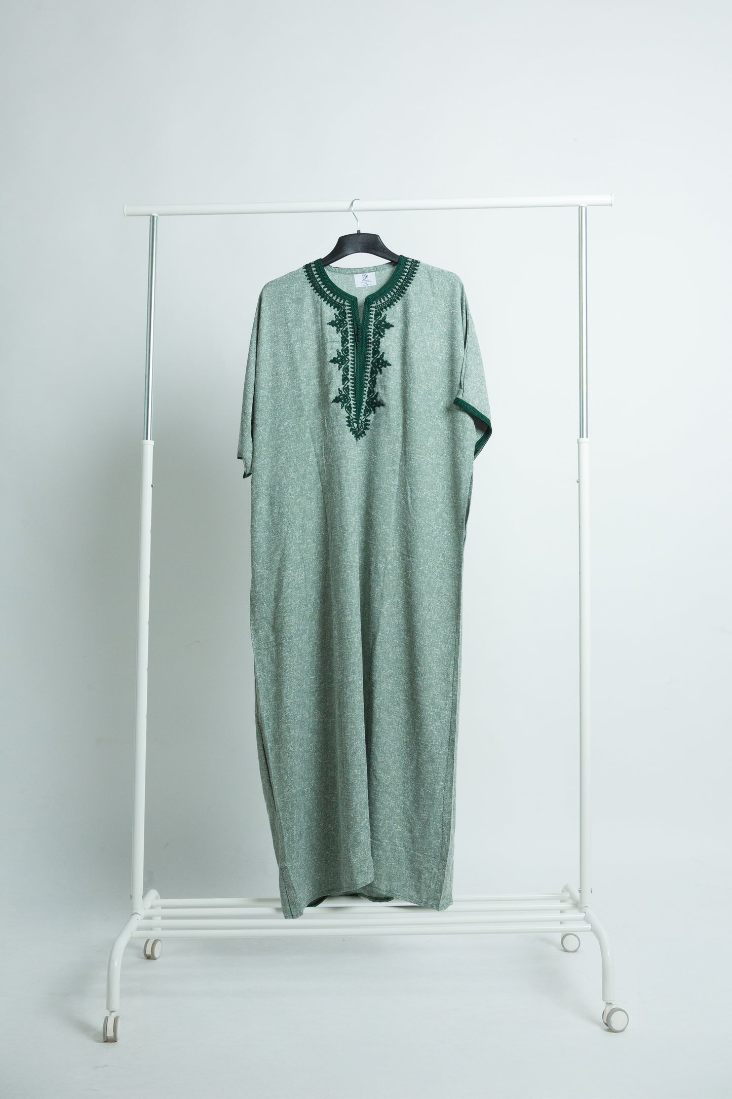 Pale green Moroccan Gandoura