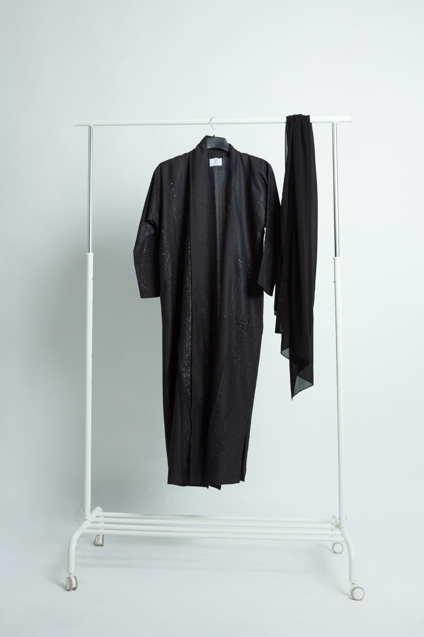 Luxurious Abaya with Subtle Sparkle and Premium Linen Fabric