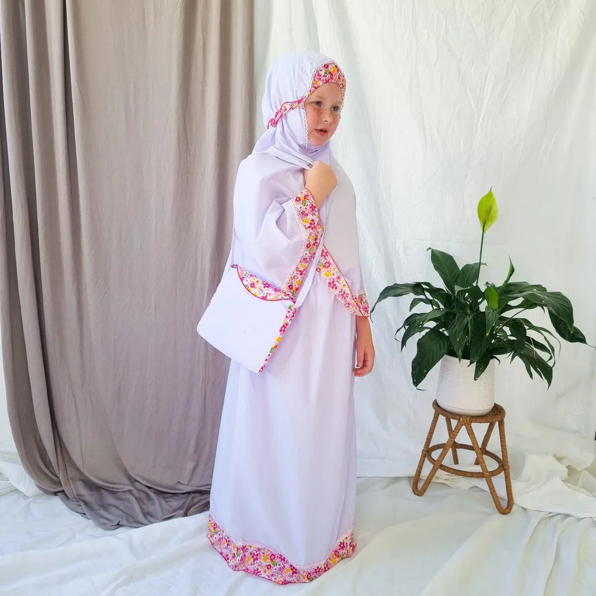 Girls prayer robe
